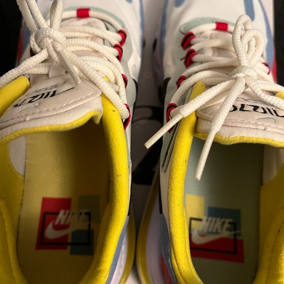 Women's Air Max 270 React “Bauhaus” Size 9.5 Women - Picture 13 of 15